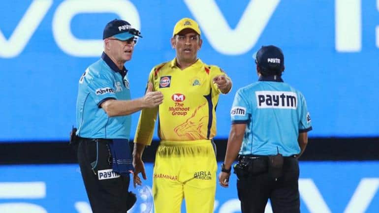 Dhoni angry in IPL